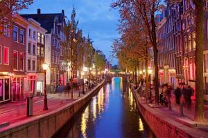 Amsterdam se da el lujo de seleccionar a sus turistas
