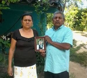 Confirman “estado vegetativo” para normalista herido en Iguala
