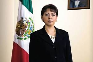 Ante posible destitución, alcaldesa de Tehuacán organiza desayuno masivo