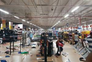 VIDEOS: Suman 360 tiendas de autoservicio saqueadas: ANTAD