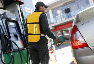 No reducirá uso de automóvil por aumento de gasolina: AMTM