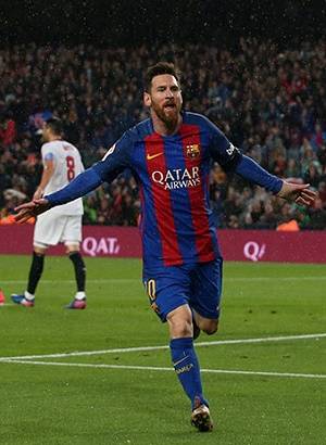 Barcelona se impuso 3-0 al Sevilla con doblete de Messi