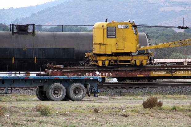 Olvidan vagón con amoniaco y dañan cultivos en Esperanza, Puebla