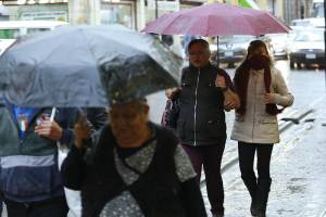 Continúan en Puebla bajas temperaturas y lluvias por Frente Frío 6