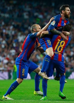 Messi dio la victoria al Barcelona 3-2 ante Real Madrid