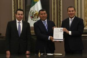 RMV entrega su último informe de gobierno al Congreso de Puebla