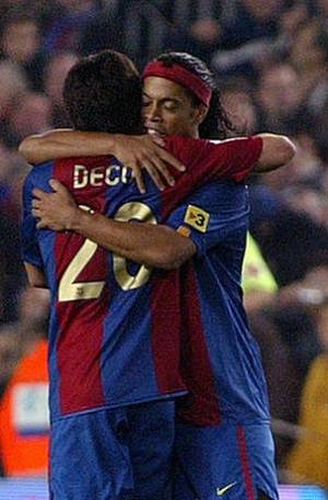 Barcelona: Revelan fiestas sexules y orgías de Ronaldinho