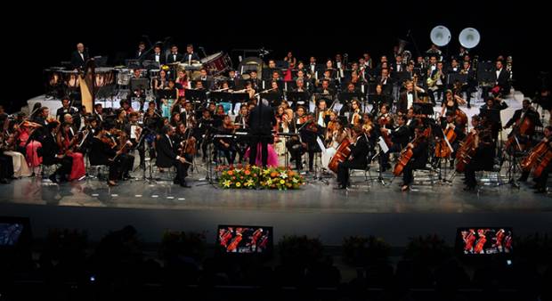 Exitoso concierto de la Filarmónica 5 de Mayo y la Banda del Centro Escolar Morelos