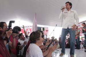 José Juan Espinosa dice &quot;frustrada&quot; e &quot;infeliz&quot; a candidata de Cholula