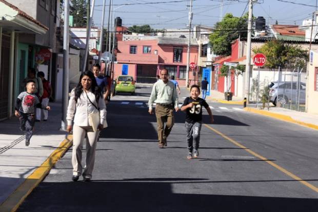 El alcalde Luis Banck entregó a vecinos de San Baltazar Campeche una nueva vialidad