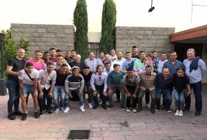 Arzobispo de Puebla recibió a futbolistas de Lobos BUAP