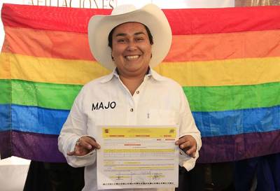 Integrante de la comunidad LGBTI se registra como aspirante a diputada del PRD en Puebla