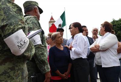 Dinorah López de Gali supervisa la entrega de apoyos en la Mixteca de Puebla