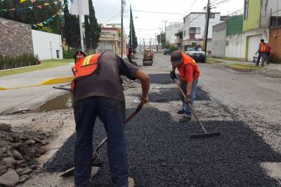 Brigadas del Bachetón 3.0 inician reparación del asfalto en cruceros