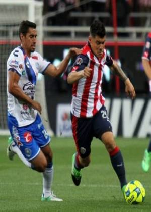 Club Puebla recibe a las Chivas en la cancha del Cuauhtémoc