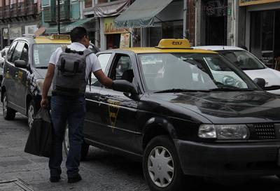 3 mil taxistas de Puebla renovarán unidades para hacer frente a competencia de Uber