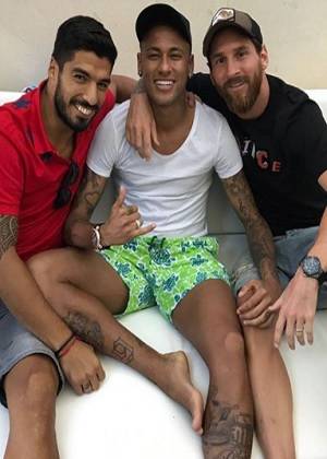 Neymar Jr. se reunió con Lio Messi y Luis Suárez