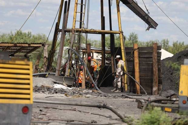 Presenta CFE plan de rescate de 10 mineros atrapados en El Pinabete