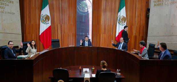 TEPJF declara improcedente impugnación contra Enrique Cárdenas