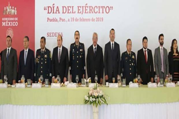 Pacheco Pulido asistió a la XXV Zona Militar para conmemorar el Día del Ejército Mexicano