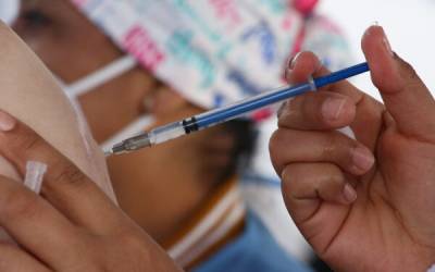 Vacuna contra COVID en el ISSSTEP, hasta el 19 de mayo