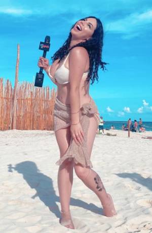 Lizbeth Rodríguez cautiva a sus fans con bikini y pizza