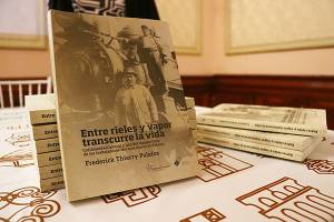 Presentan en Puebla libro sobre la historia ferrocarrilera de México