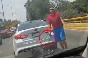 VIDEO: Capturan a sujeto que atacó el vehículo de una familia en CDMX