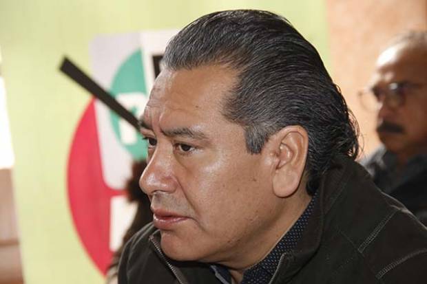 Denuncian a líder de CTM Puebla por bloquear trabajos en la autopista Amozoc-Perote