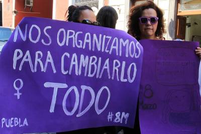 Burócratas de Puebla autorizadas para ausentarse el 8M: gobernador