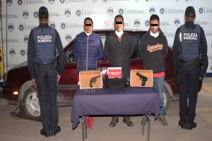 Sujetos en posesión de arma de fuego son detenidos en la colonia La Paz