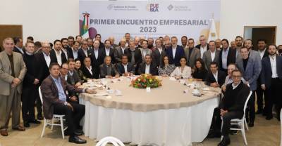 Gobernador Céspedes se reúne con empresarios