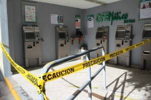 Ladrones se llevaron 2 mdp tras saquear cajeros de cobro de la CFE en Tehuacán