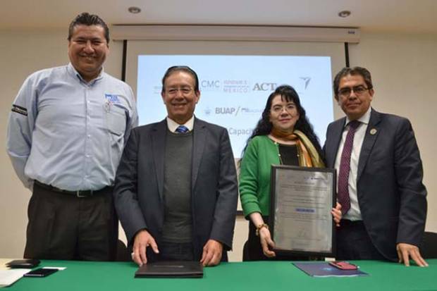 Facultad de Ingeniería BUAP recibe acreditación internacional
