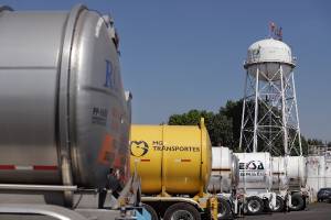 Reanuda labores terminal Pemex en Puebla tras suspender distribución de combustible