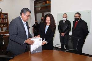 Congreso de Puebla recibe proyecto del Paquete Económico 2023
