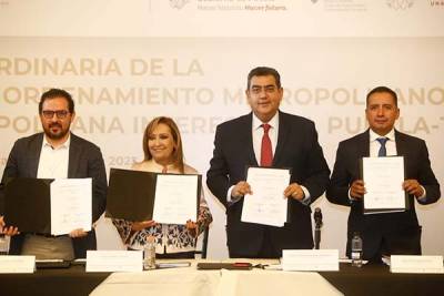 Puebla y Tlaxcala pactan labores conjuntas para impulsar crecimiento ordenado