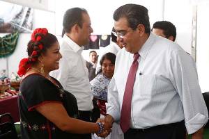 Inauguran la Expo &quot;Mercadito Solidario para Mujeres&quot; en Puebla
