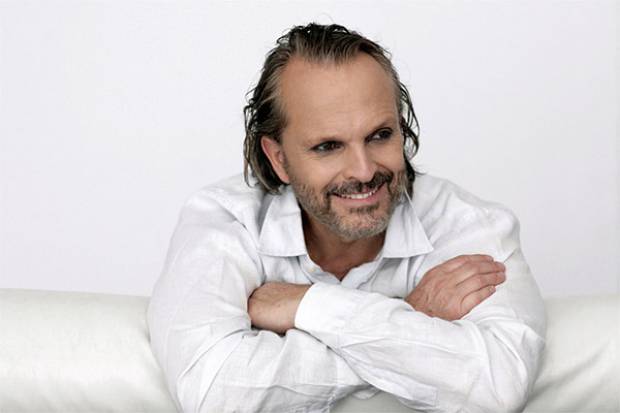 Miguel Bosé inicia gira “Amo Tour” en Puebla