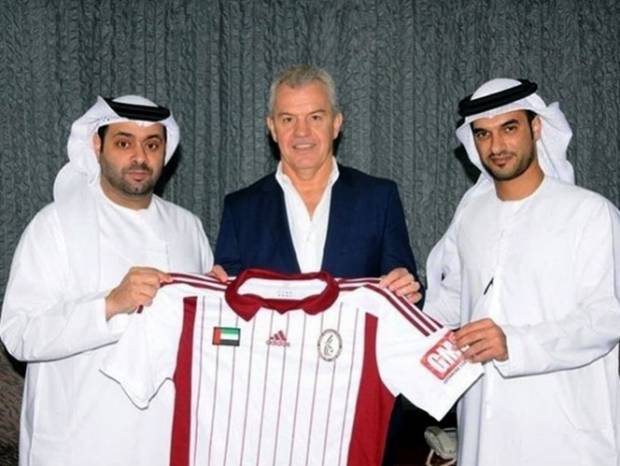 Javier Aguirre llegó a Emiratos Árabes, dirigirá al Al Wahda