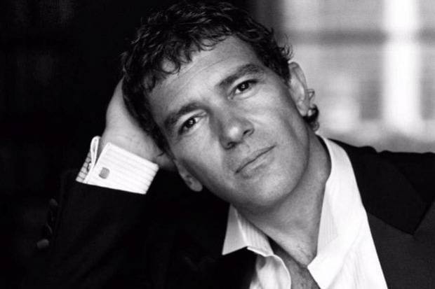 Antonio Banderas abrió cuenta en Twitter