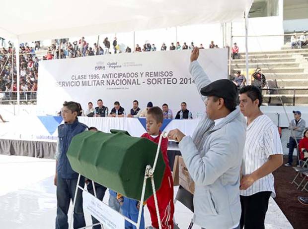 Sedena y ayuntamiento de Puebla realizan sorteo militar clase 1996