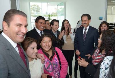 AEO y RMV inauguran edificio de posgrado de Facultad de Contaduría Pública de la BUAP