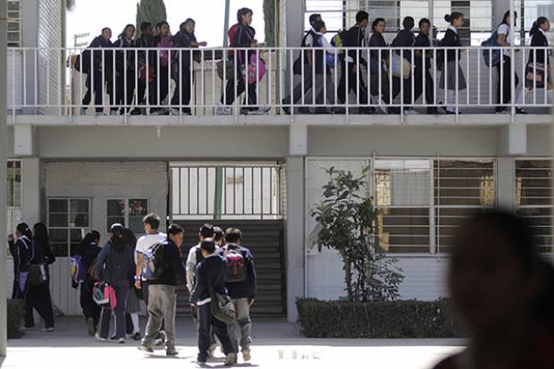 Adolescente que mató su compañero en secundaria, ante Jueza especial de Puebla