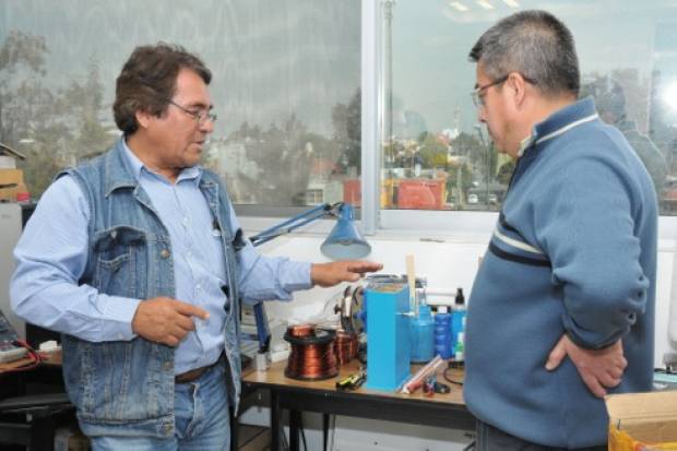 Investigador de la BUAP perfecciona impresora 3D