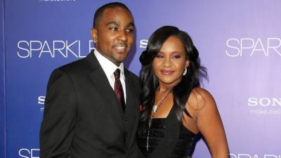 Bobbi Kristina Brown podría haber muerto por coctel de drogas que le dio su novio