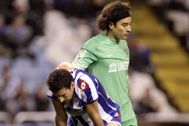 Memo Ochoa debutó con el Málaga en la Copa del Rey