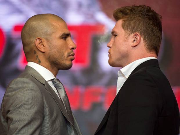 Canelo Álvarez y Miguel Cotto se vieron las caras en México