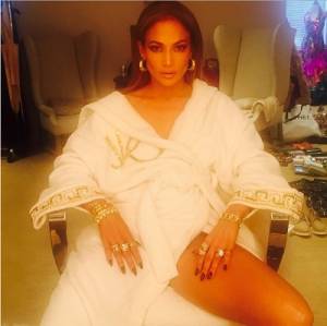 Jennifer Lopez causa revuelo en Instagram con sexy fotografía