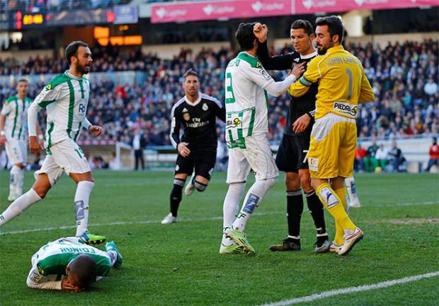 Cristiano Ronaldo, fuera dos partidos de la liga española por agresión